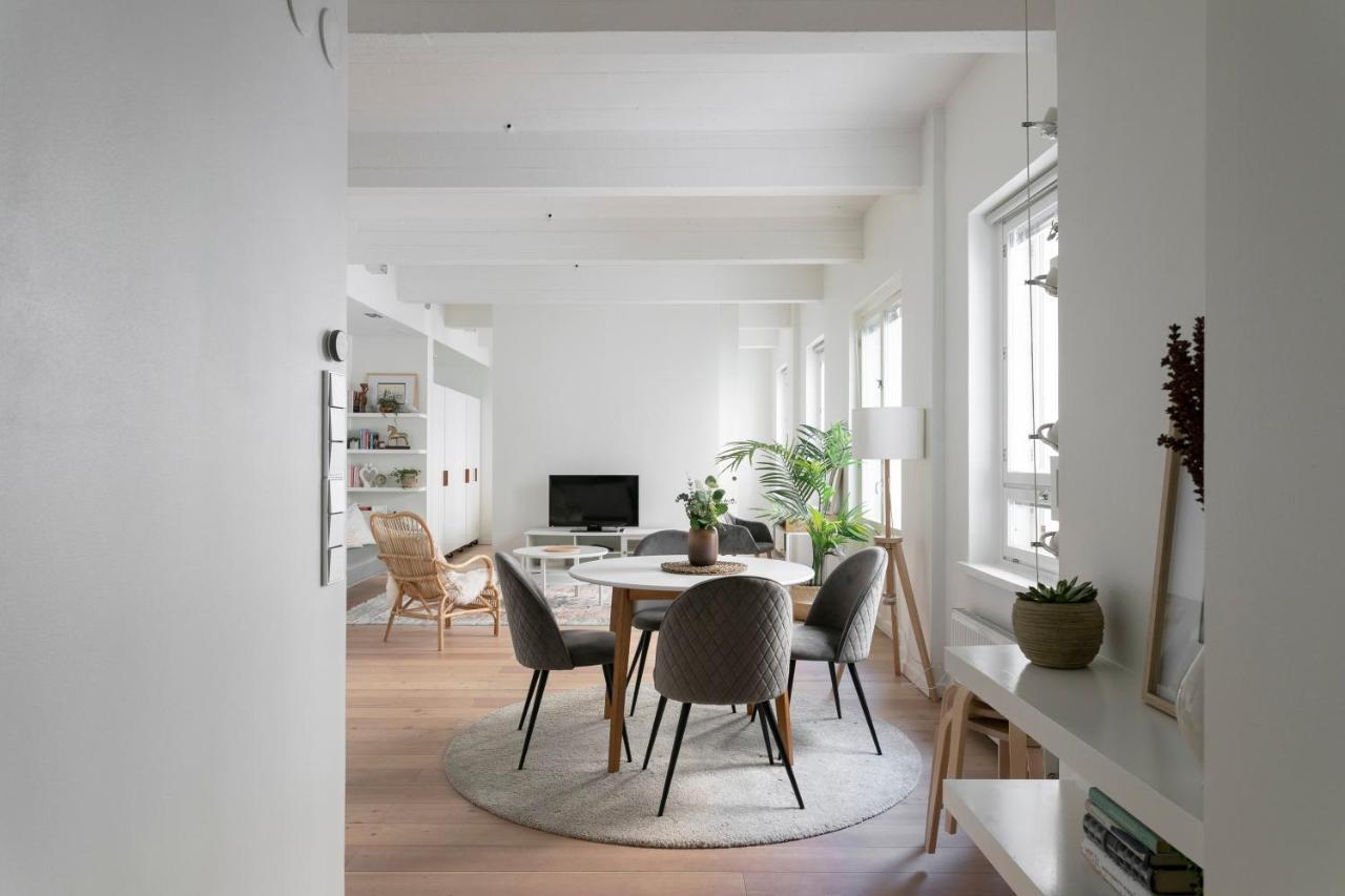 2Ndhomes Loft Apartment With Spa & Balcony By The White Church Helsinki Kültér fotó